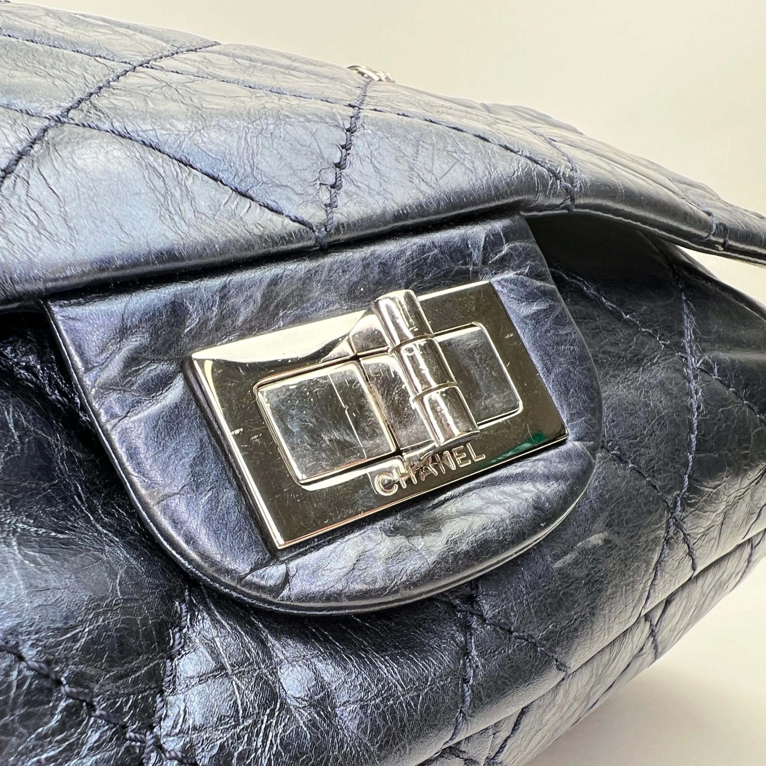 2.55 Large Navy Shoulder Bag in Distressed Leather, Silver hardware