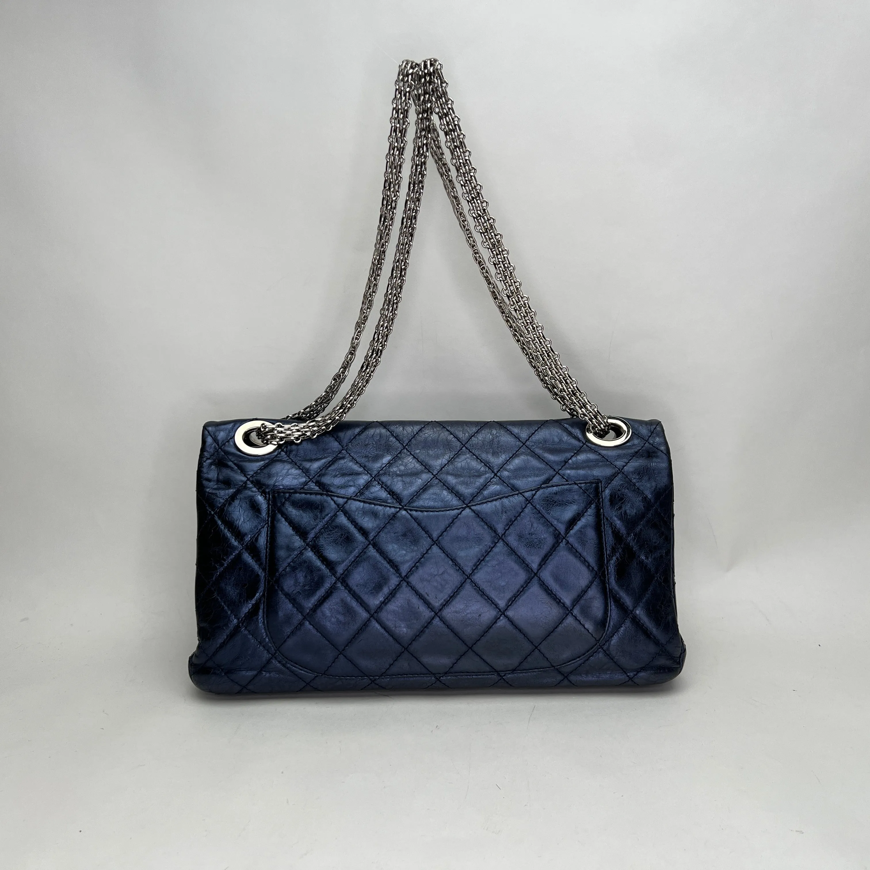 2.55 Large Navy Shoulder Bag in Distressed Leather, Silver hardware