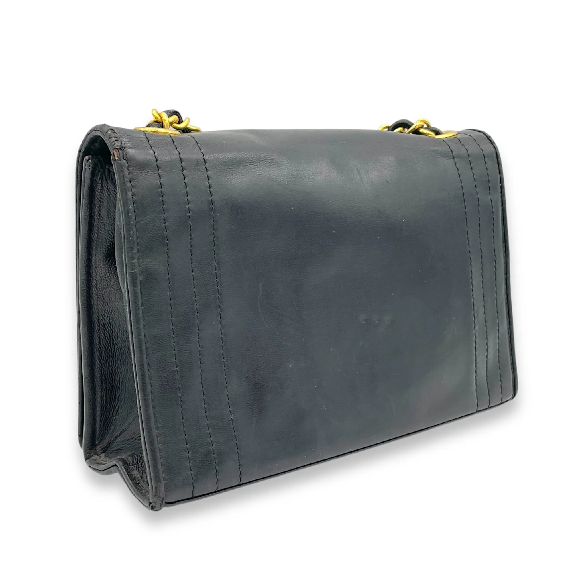 CC Shoulder Bag Black in Calfskin, Gold hardware