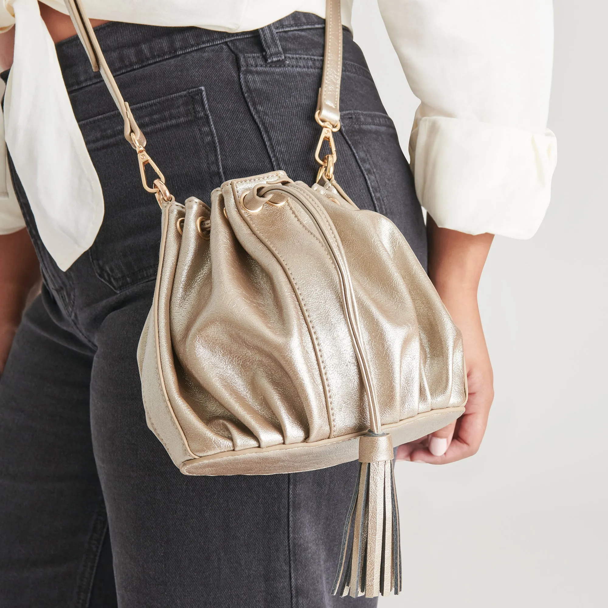 COBIE SHOULDER BAG PLATINUM STELLA