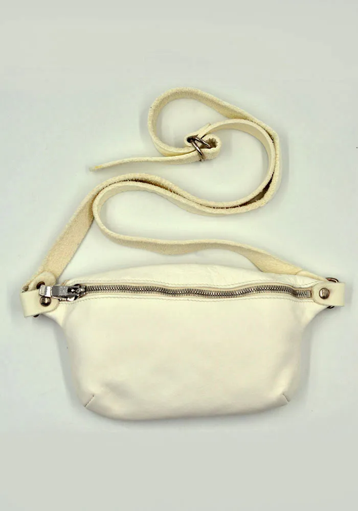 GUIDI BV06 SOFT HORSE FULL GRAIN SMALL CROSSBODY BAG WHITE