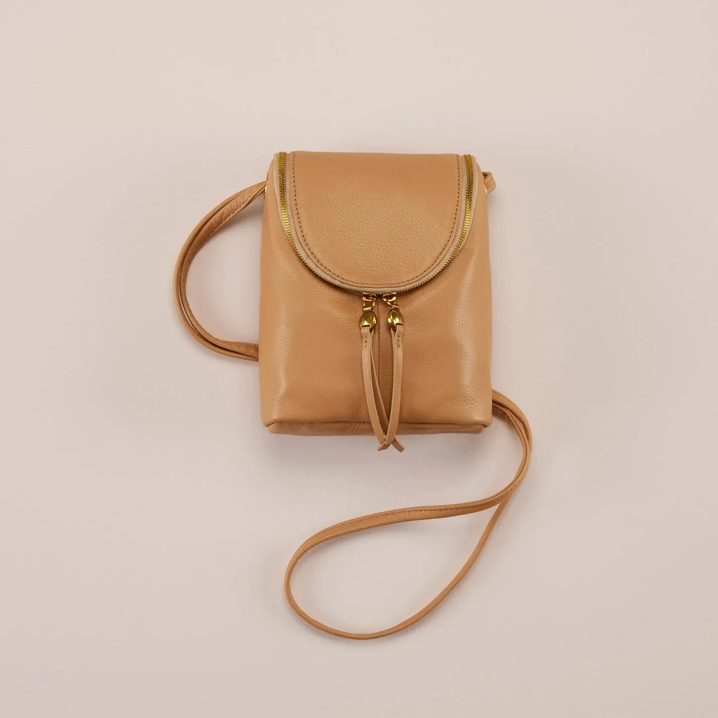 HOBO FERN CROSSBODY SANDSTORM