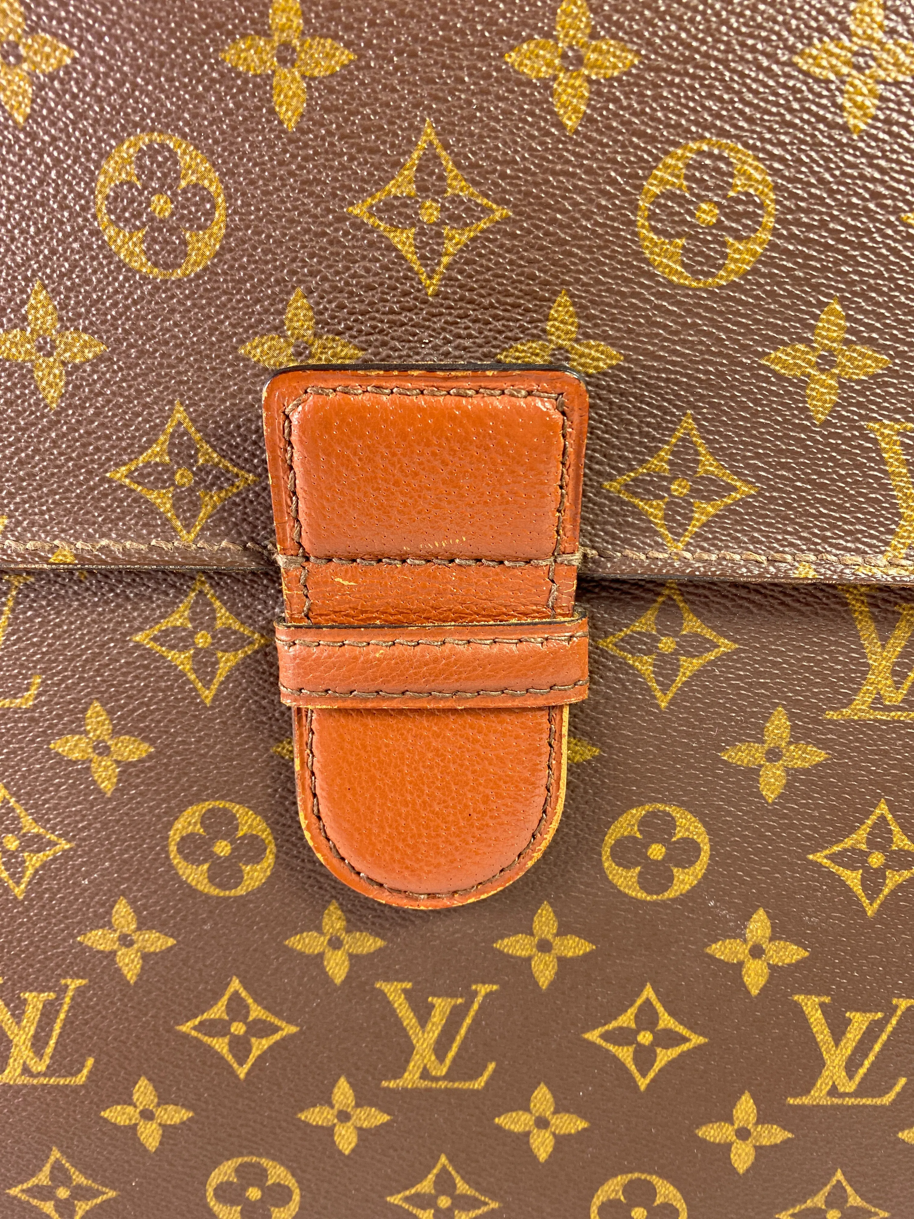 Louis Vuitton monogram vintage clutch