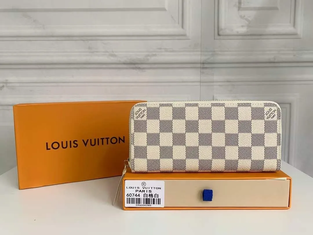 Louis Vuitton Women's Wallet/Clutch Check Print (Beige)